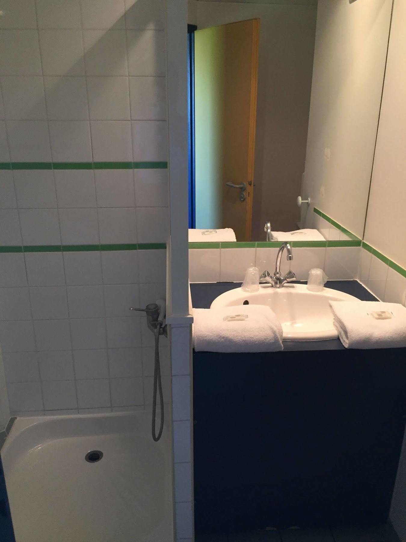 Welcomotel Montélimar Екстериор снимка