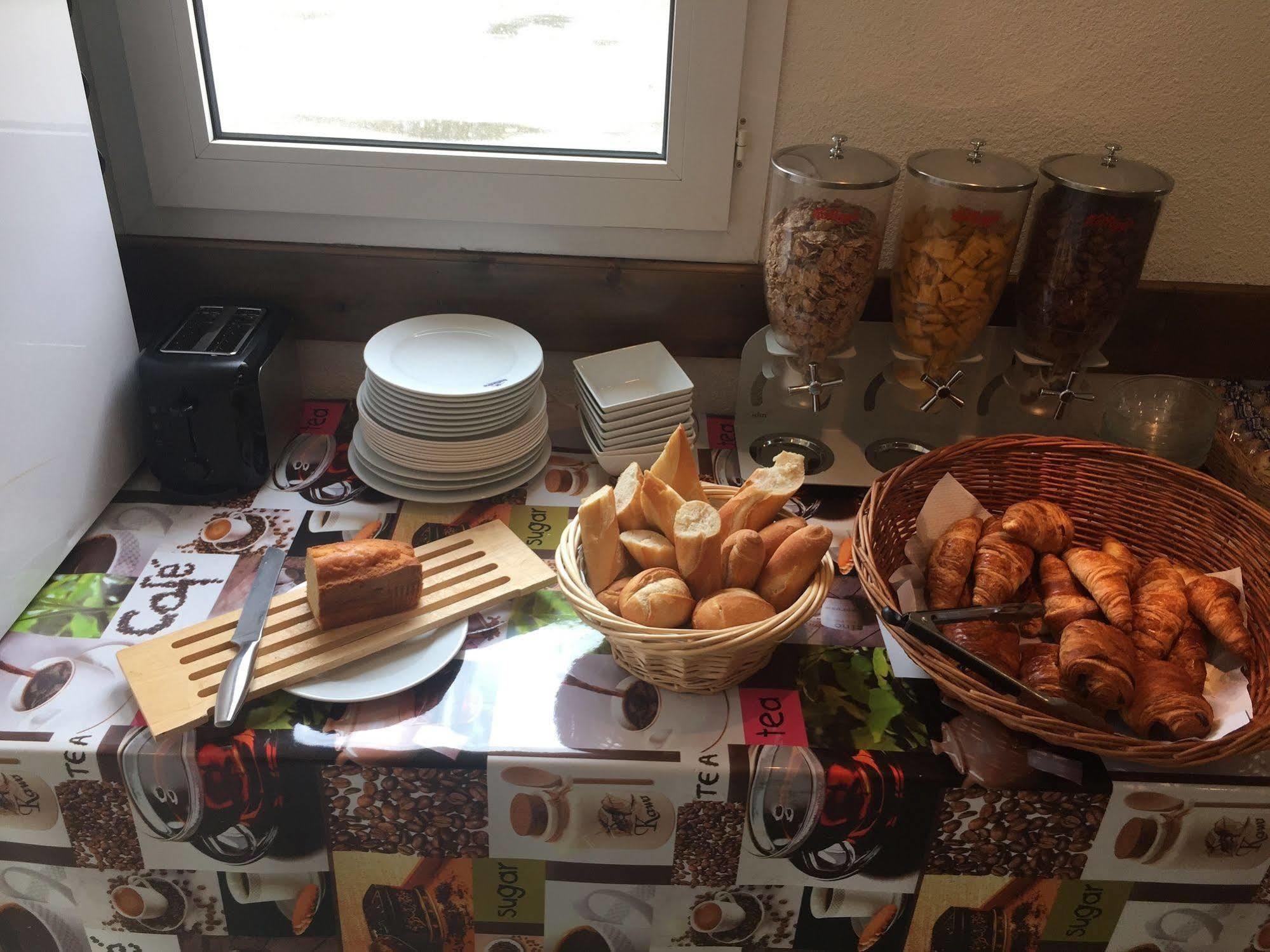 Welcomotel Montélimar Екстериор снимка